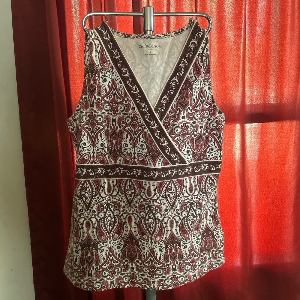Croft & Barrow Paisley Stretch Top